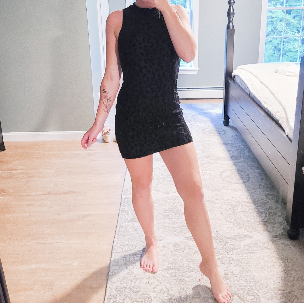 ASTR the Label Velvet Leapord Print Mini Dress
